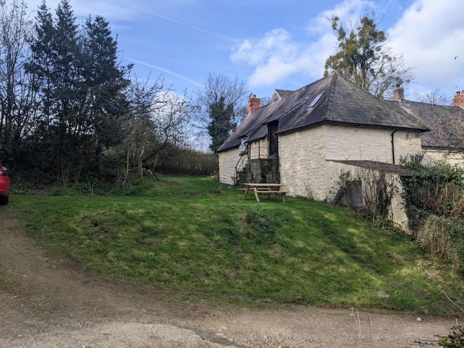 אברגאבני The Old Granary Farm Cottage מראה חיצוני תמונה