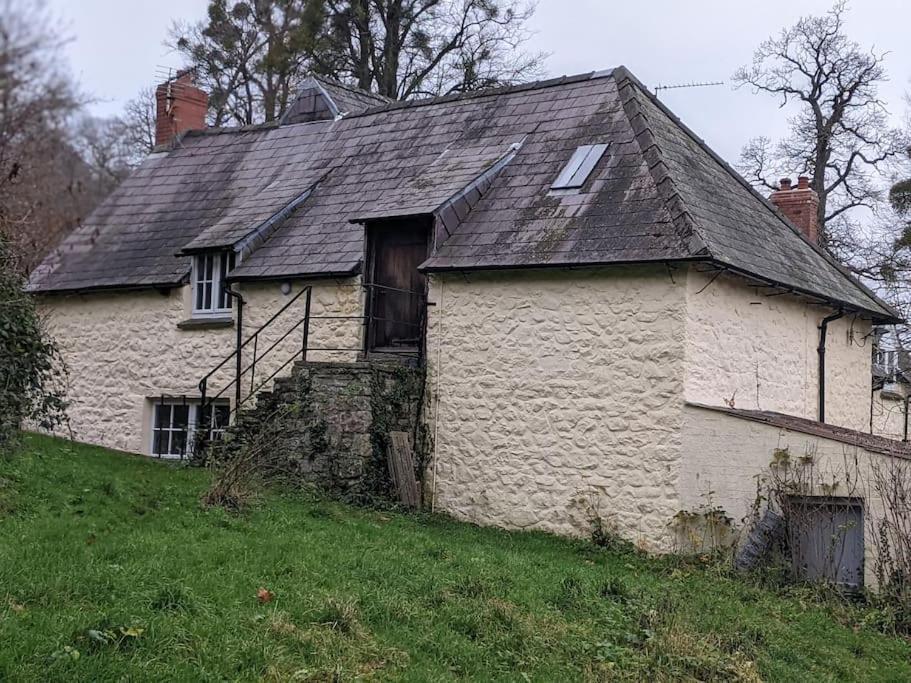 אברגאבני The Old Granary Farm Cottage מראה חיצוני תמונה